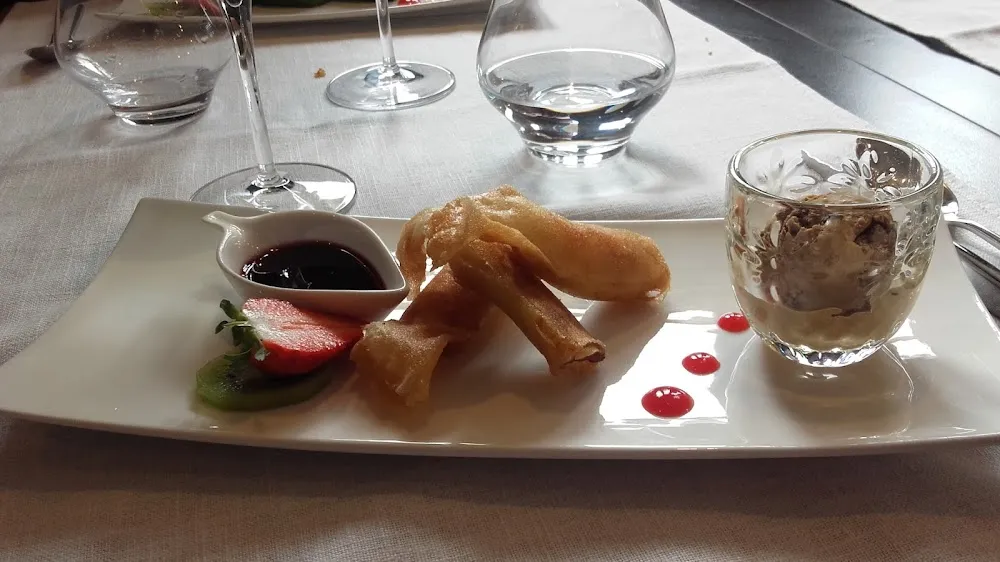 Crevettes Sautées Au Wok Sauce Nam Prik PAO Et Riz Au Jasmin